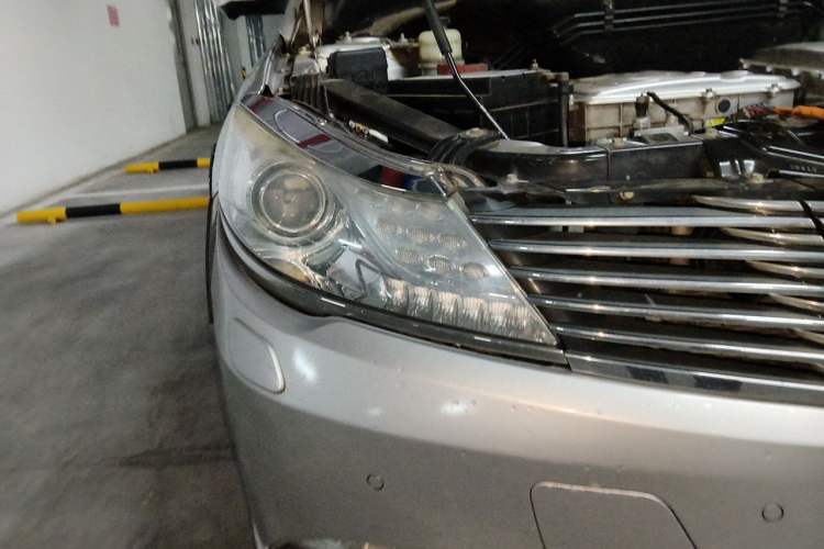 Used Denza 2014 Deluxe Edition Right Front Headlight