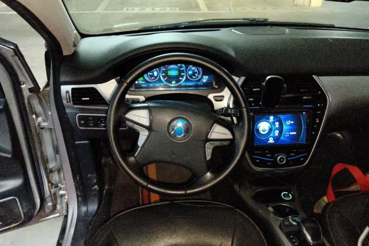 Used Denza 2014 Deluxe Edition Steering Wheel