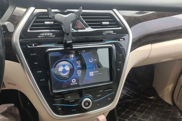 Used Denza 2014 Deluxe Edition Audio And AC Panel