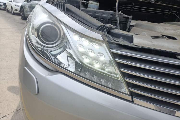 Used Denza 2014 Deluxe Edition Right Front Headlight