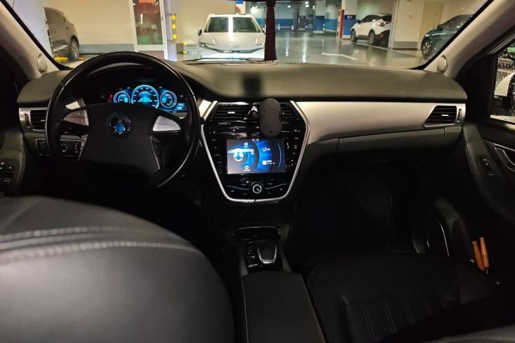 Used Denza 2014 Stylish Edition Center Console