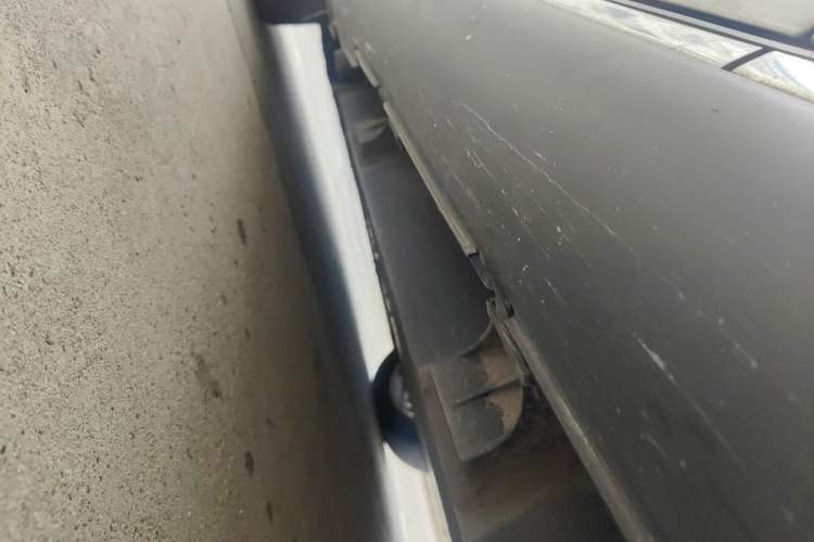 Used Denza 2014 Deluxe Edition Chassis Front Left