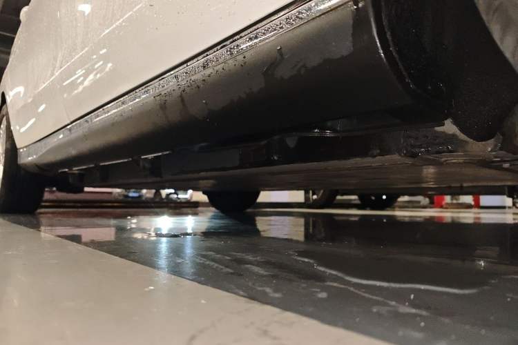 Used Denza 2014 Stylish Edition Chassis Front Right