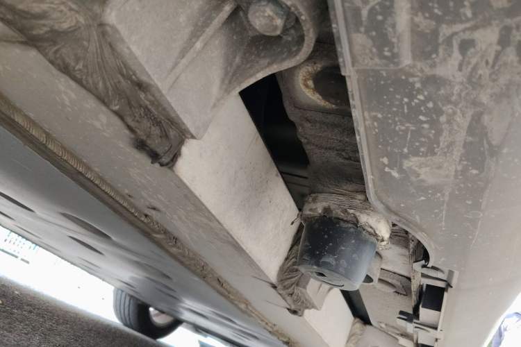 Used Denza 2014 Stylish Edition Chassis Rear Right