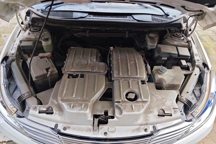 Used Denza 2014 Deluxe Edition Engine Bay