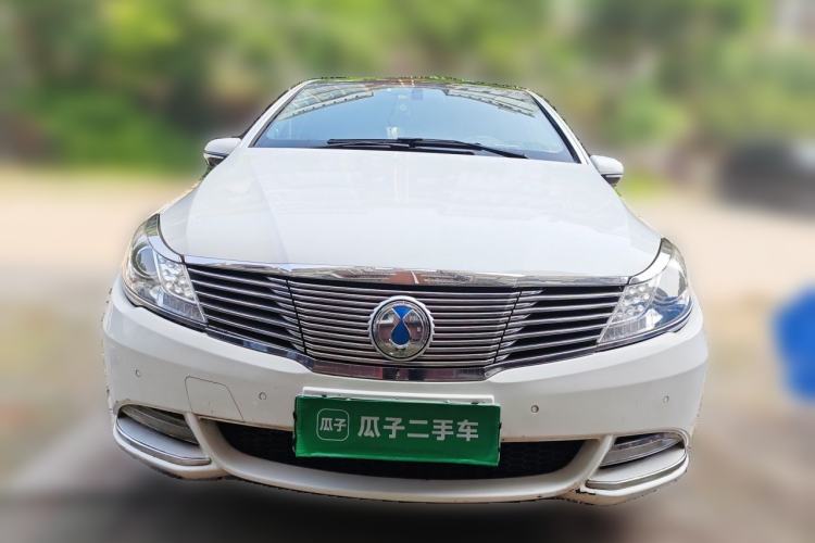 Used Denza 2014 Deluxe Edition Front