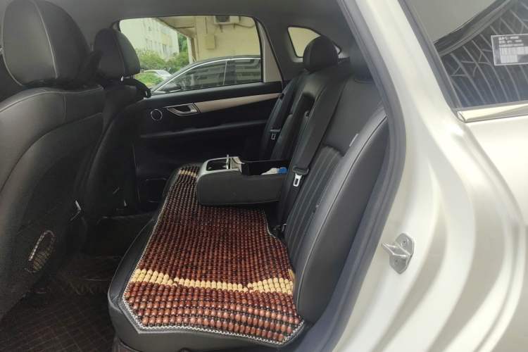 Used Denza 2014 Deluxe Edition Left Rear Seat