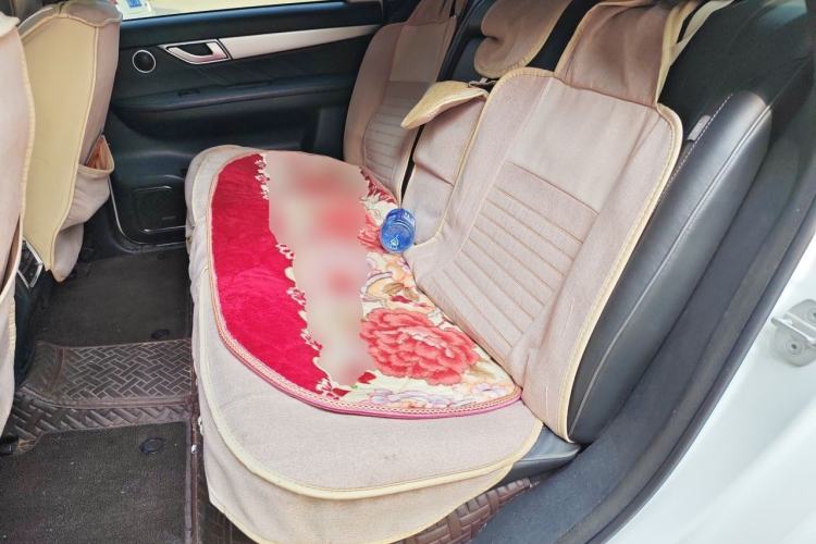 Used Denza 2014 Deluxe Edition Left Rear Seat