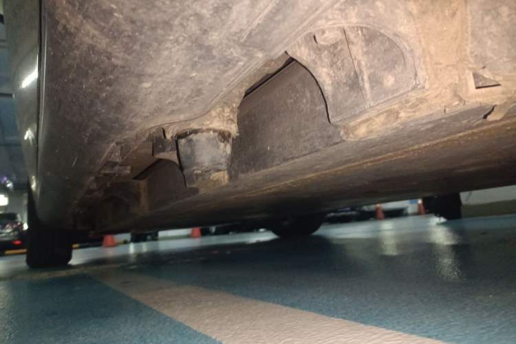 Used Denza 2014 Stylish Edition Chassis Rear Left