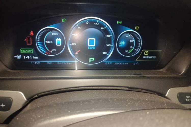 Used Denza 2014 Stylish Edition Odometer Close Up