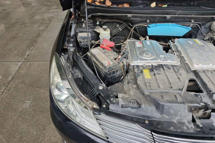 Used Denza 2017 Stylish Edition Engine Bay Right