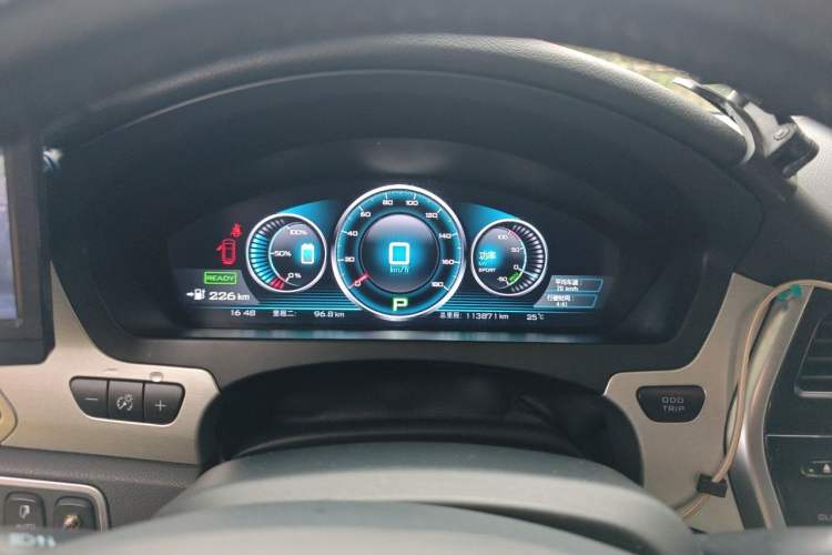 Used Denza 2017 Stylish Edition Instrument Cluster