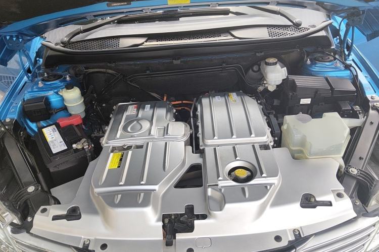 Used Denza 2017 Stylish Edition Engine Bay