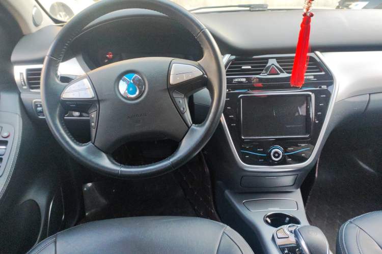 Used Denza 2017 Stylish Edition Center Console