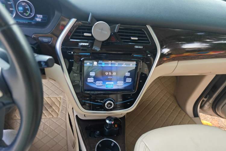 Used Denza 2017 Stylish Edition Audio And AC Panel