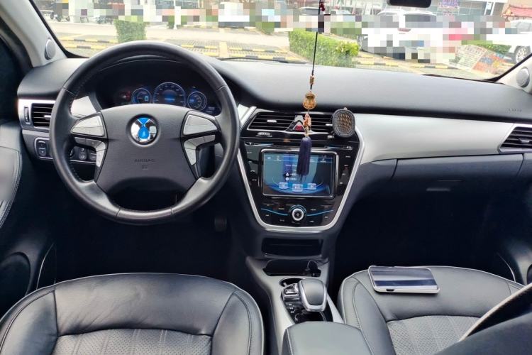 Used Denza 2017 Honor Edition Center Console