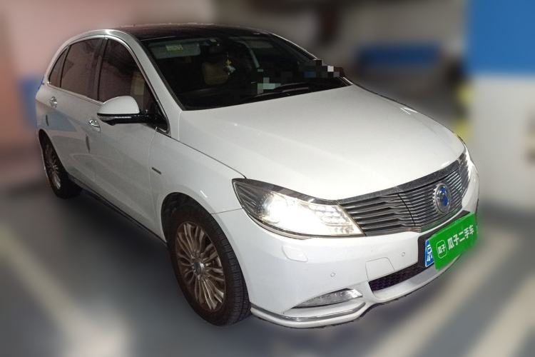 Used Denza 2017 Deluxe Edition Front Right 45 Deg