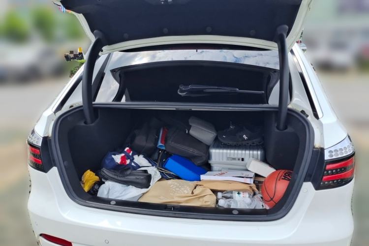 Used Denza 2017 Honor Edition Trunk