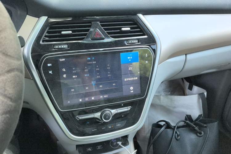 Used Denza 2018 450 Base Version Audio And AC Panel