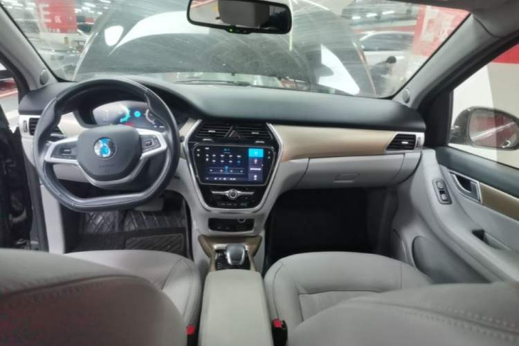 Used Denza 2018 500 Fashion Edition Audio And AC Panel