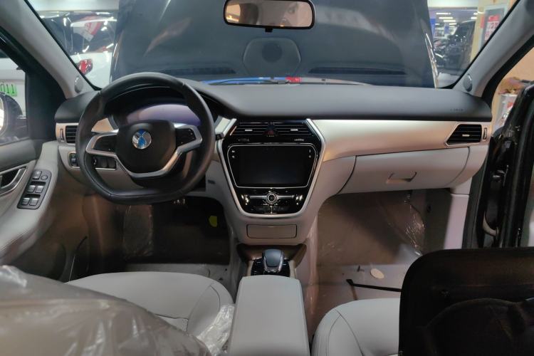 Used Denza 2018 450 Base Version Center Console