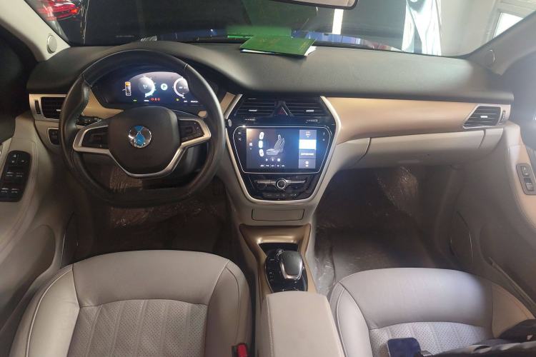 Used Denza 2018 450 Base Version Center Console
