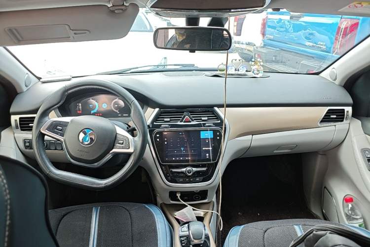 Used Denza 2018 500 Fashion Edition Center Console