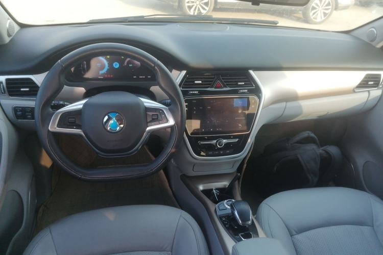 Used Denza 2018 450 Base Version Center Console