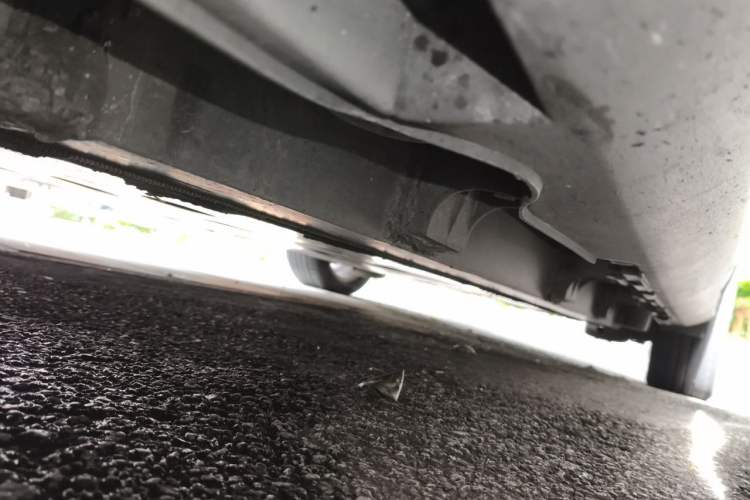 Used Denza 2018 500 Fashion Edition Chassis Front Left