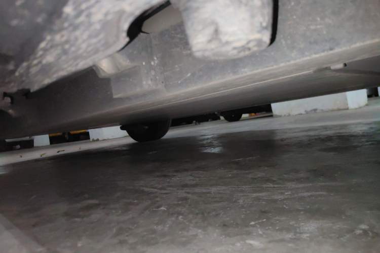 Used Denza  Chassis Front Right