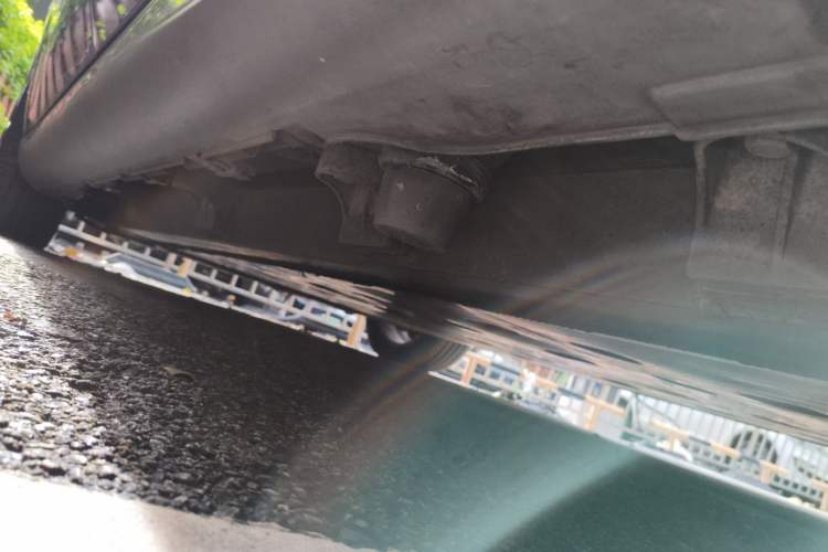 Used Denza 2018 500 Fashion Edition Chassis Rear Left