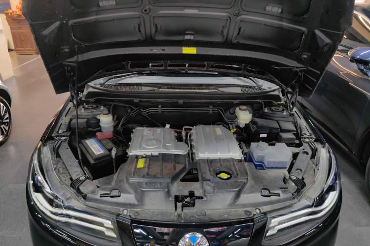 Used Denza 2018 450 Base Version Engine Bay