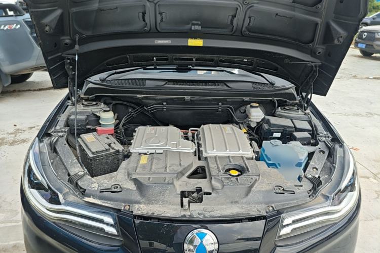 Used Denza 2018 500 Fashion Edition Engine Bay