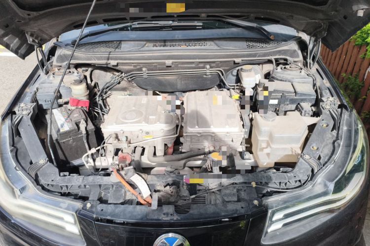Used Denza 2018 500 Fashion Edition Engine Bay