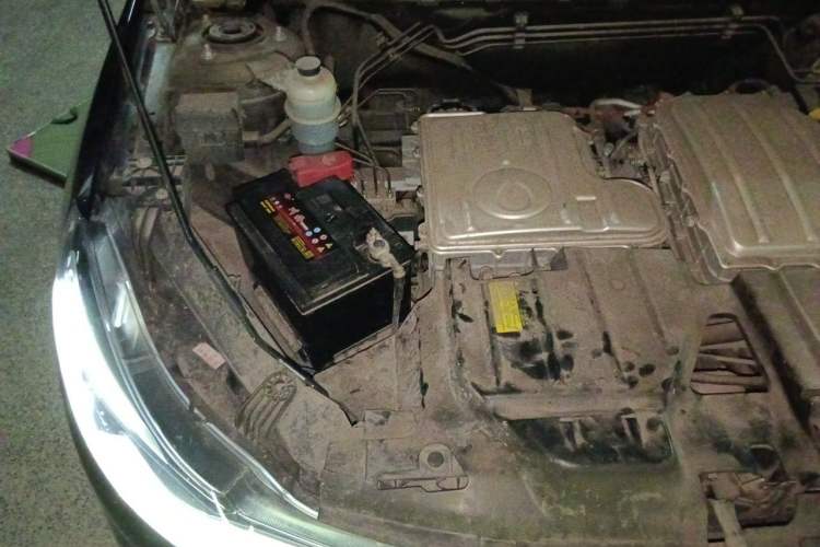 Used Denza 2018 450 Base Version Engine Bay Right