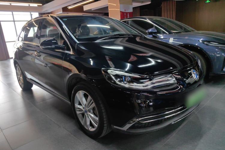 Used Denza 2018 450 Base Version Exterior 1