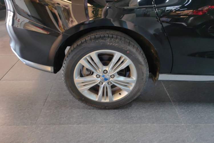 Used Denza 2018 450 Base Version Exterior 5
