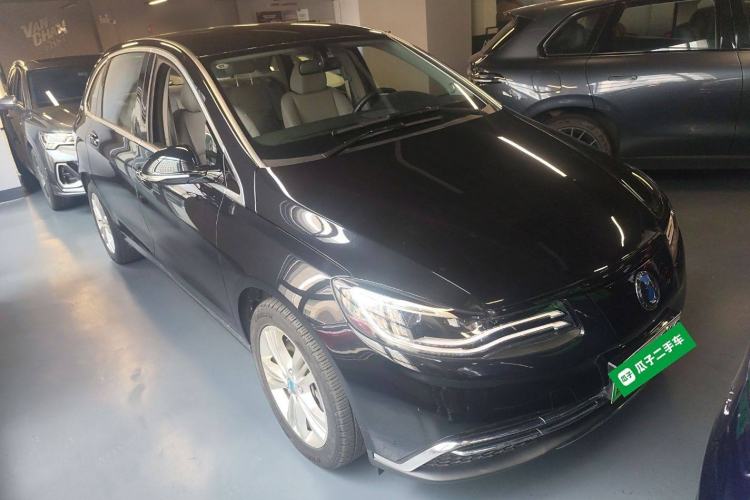 Used Denza 2018 450 Base Version Front Right 45 Deg