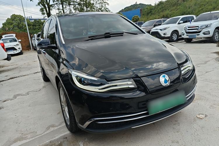 Used Denza 2018 500 Fashion Edition Front Right 45 Deg