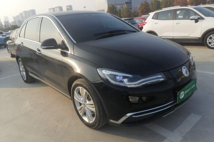 Used Denza 2018 450 Base Version Front Right 45 Deg