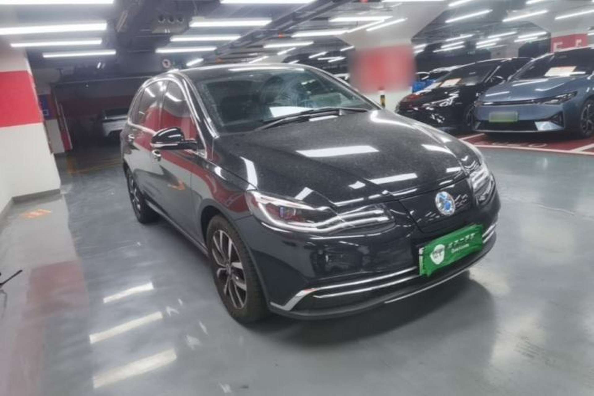 Used Denza 2018 500 Fashion Edition Front Right 45 Deg