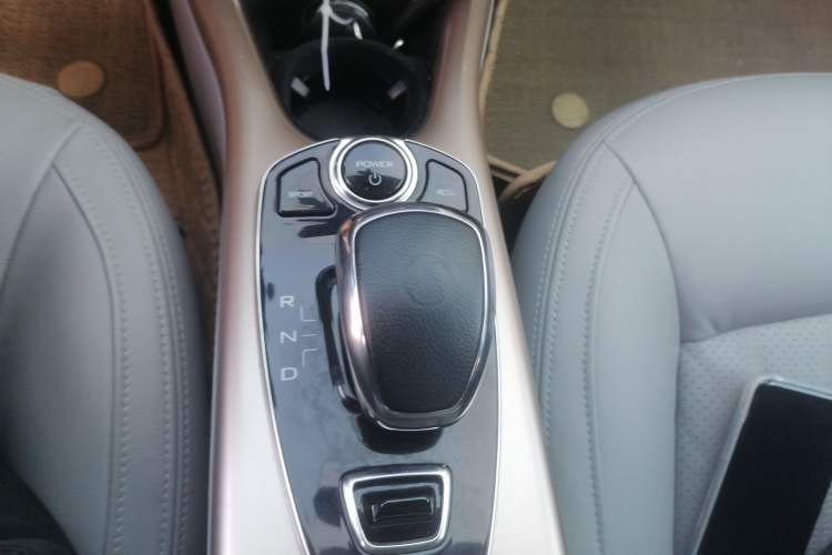 Used Denza 2018 450 Base Version Gear Lever