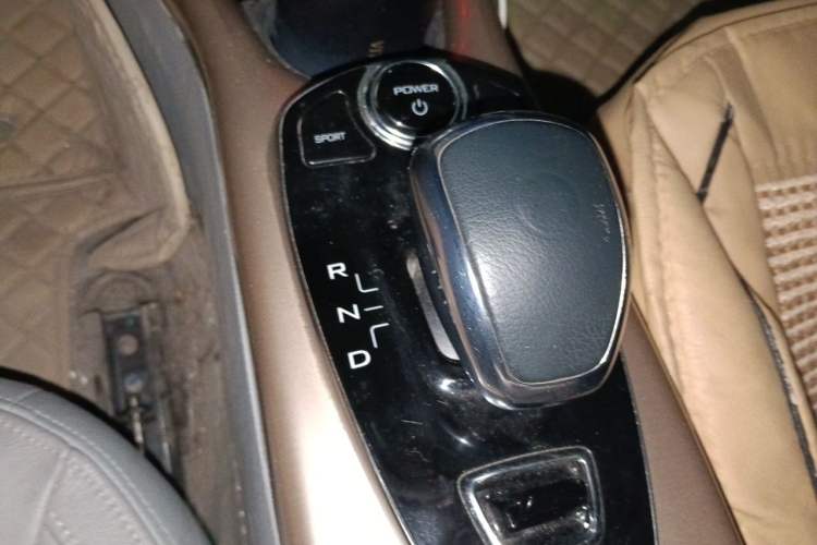 Used Denza 2018 450 Base Version Gear Lever