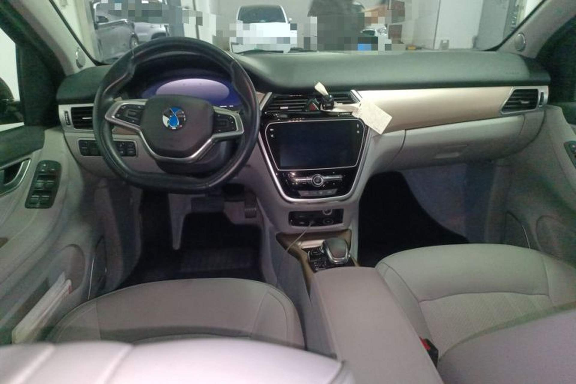 Used Denza 2018 500 Glory Edition Interior 2