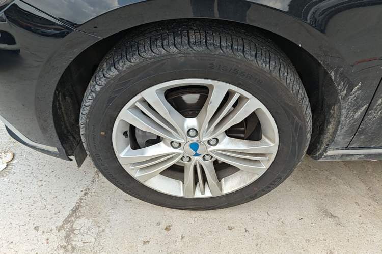 Used Denza 2018 500 Fashion Edition Left Front Wheel Hub