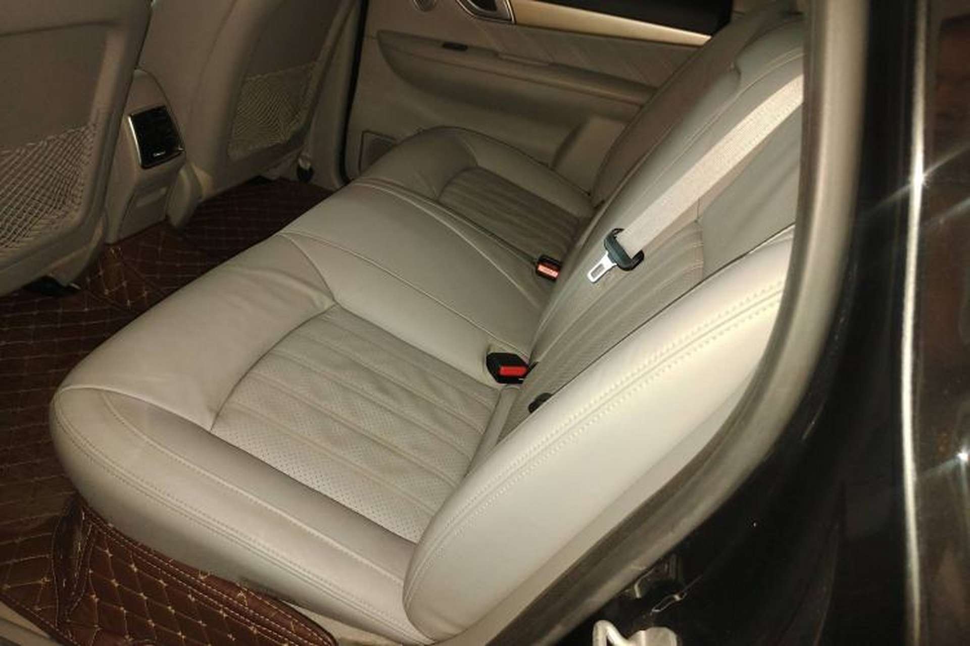 Used Denza 2018 500 Fashion Edition Left Rear Seat