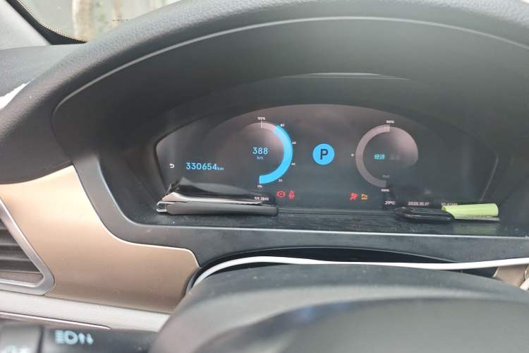 Used Denza 2018 500 Fashion Edition Odometer Close Up
