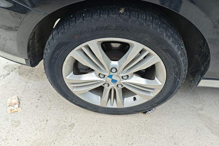Used Denza 2018 500 Fashion Edition Right Rear Wheel Hub