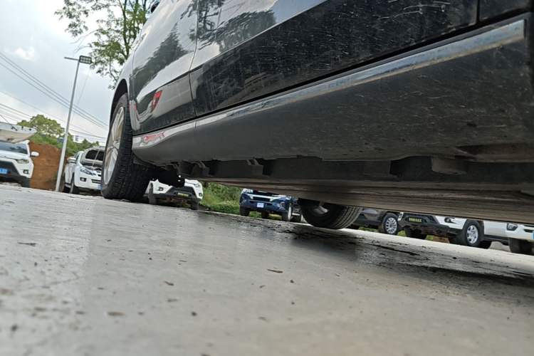 Used Denza 2018 500 Fashion Edition Right Side Sill