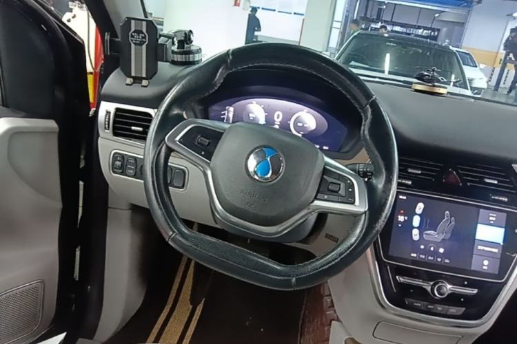 Used Denza 2018 450 Base Version Steering Wheel